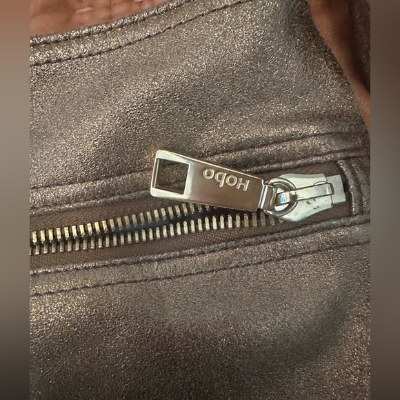 EUC Hobo Purse - Picture 2 of 5